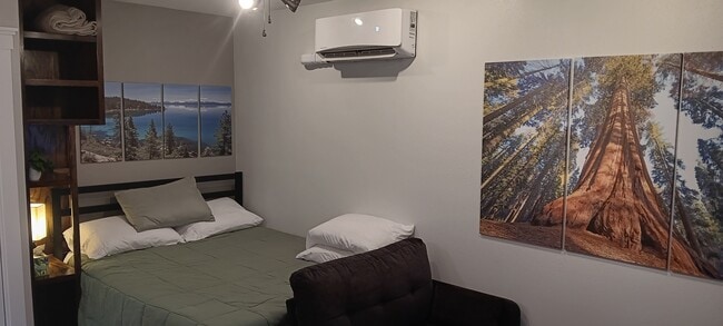 Photo - 607 Lawton Ave Unit 607A - Cozy Cottage Studio