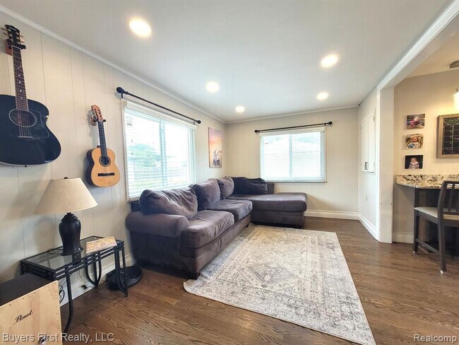 Photo - Newly Renovated 7BR – Modern Kitchen + Bath