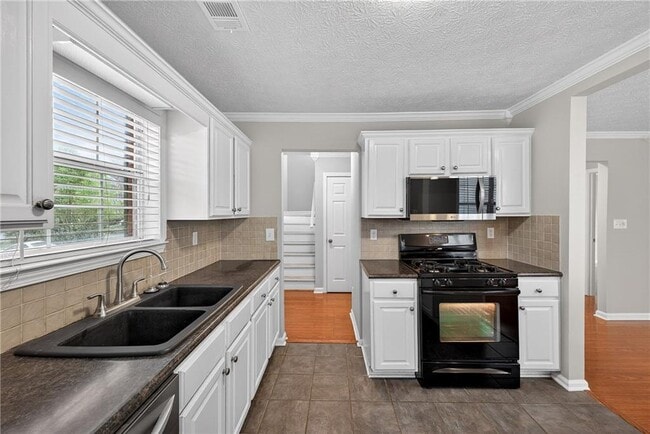 Photo - 1418 Shiloh Way NW