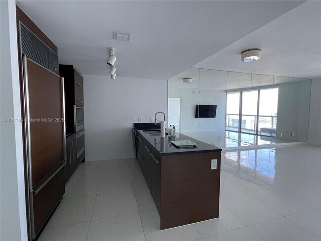 Photo - 475 Brickell Ave Unit 4812