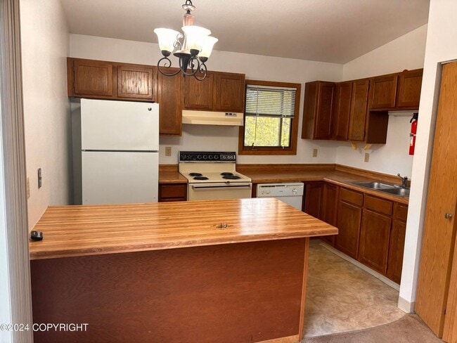 Photo - 3700 Gardner St Unit B