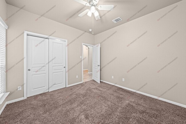 Photo - 5620 Blackstone Dr