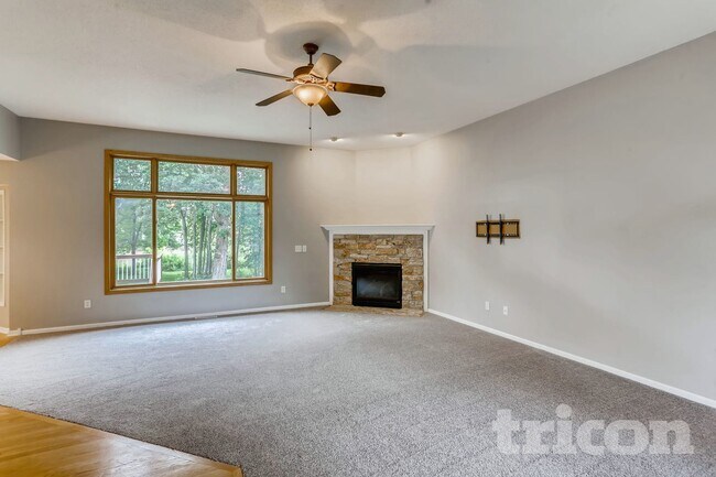 Photo - 1259 Irvine Dr