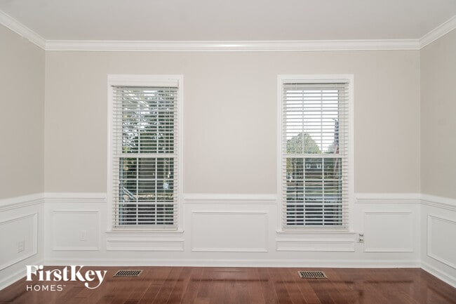 Photo - 3005 Kings Pond Rd