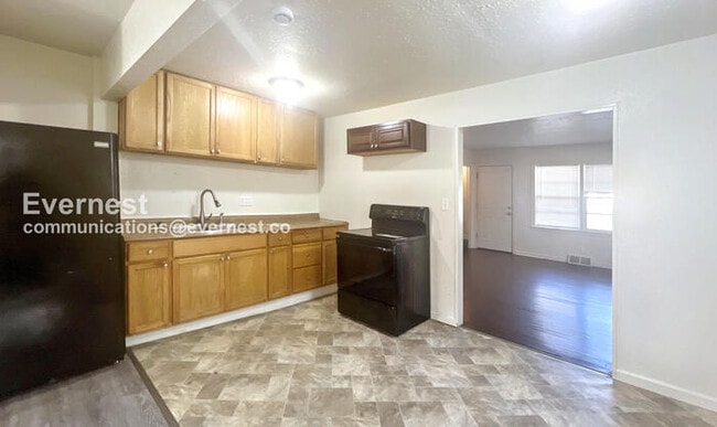 Photo - 2811 E 58th St