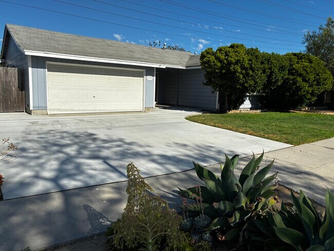 Photo - 2154 Stevely Ave