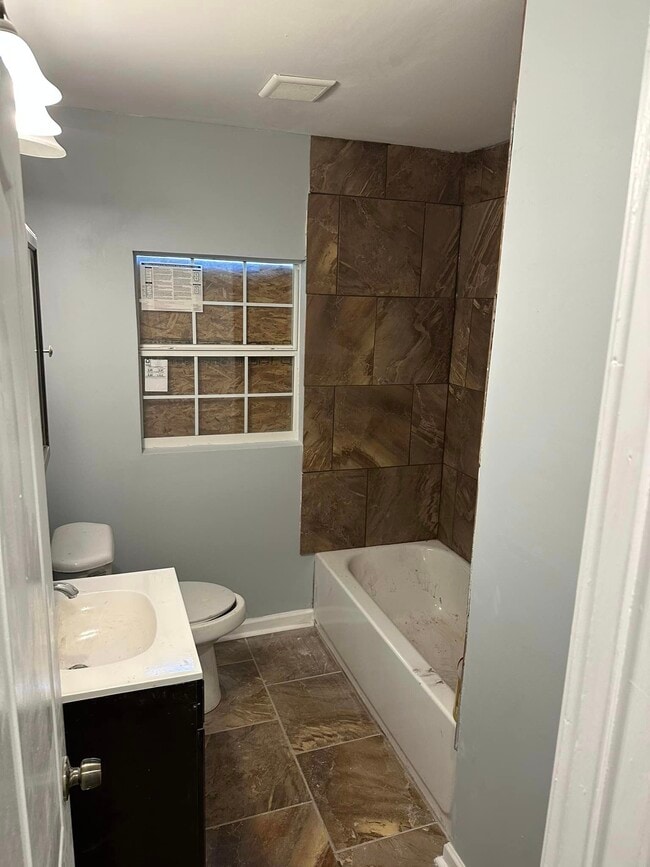 Photo - 2713 Windsor Pky