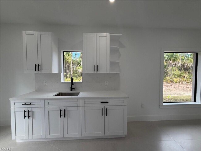 Photo - 4141 Everglades Blvd N