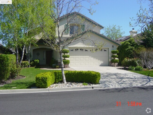 Building Photo - 538 Apple Hill Dr Rental