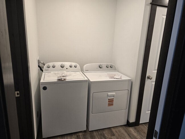 Photo - 701 Halfpipe St