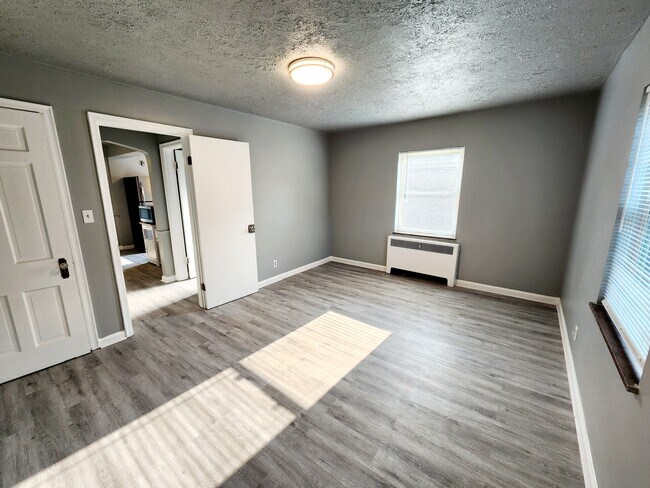 Habitación - 1808 W North Bend Rd Unidad 3