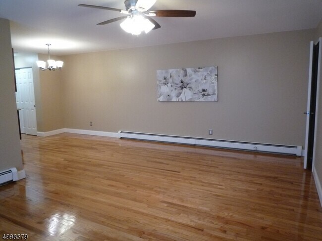 Photo - 44 Deanna Dr Unit 127