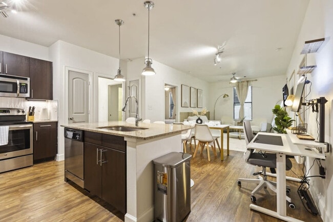 Photo - 5250 Town and Country Blvd Unidad ID1363544P