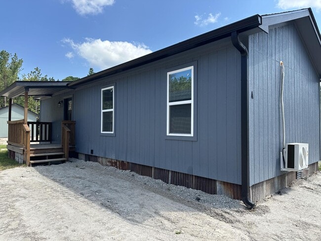 Building Photo - 152 Cp Rd S Rental