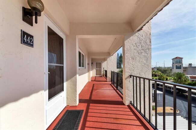 Photo - 220 Santa Maria St Unidad 442