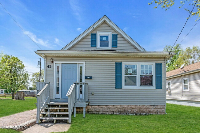 Building Photo - 41 Harding Ave