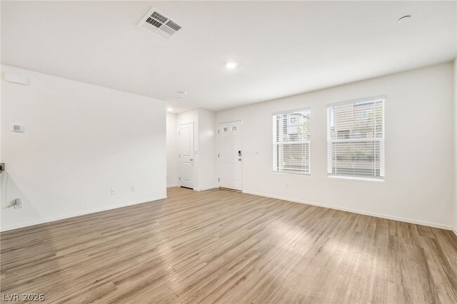 Photo - 3717 Celesta Vis Ave