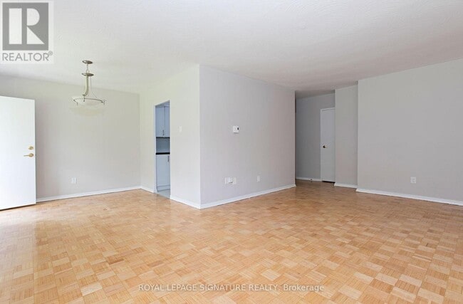 Photo - 525 Eglinton Ave E Unit 804