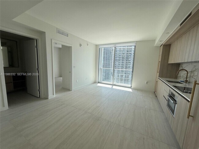 Photo - 77 SE 5th St Unit 2015