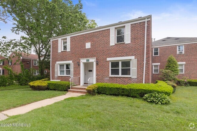 Building Photo - 317 Bath Ave Unit 2 Rental