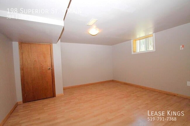Photo - Fresh Main Floor Unit in Desirable LaSalle...