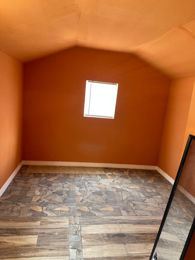 Photo - 331 NE 26th Ct Unit 2