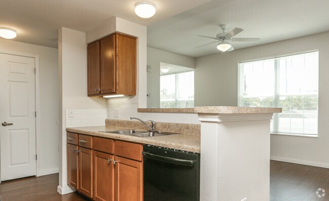 2BR, 2BA - 920SF Kitchen Island & Living Space