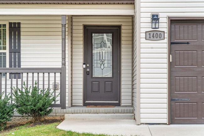 Photo - Pet Friendly Three Bedroom with Bonus!