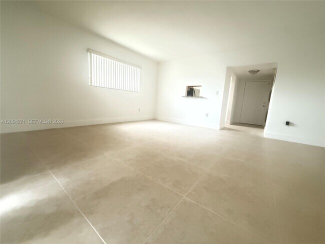 Photo - 7737 SW 88th St Unidad C116