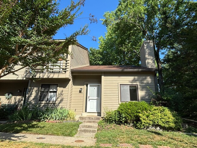Photo - Adorable 1 bedroom 1.5. bath end unit townhouse in Annapolis