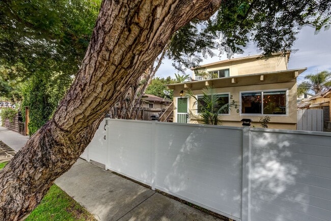 Photo - Ocean Avenue Duplex Unidad 2320