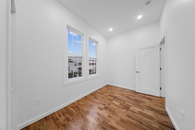 Photo - 1111 53rd St Unidad 3