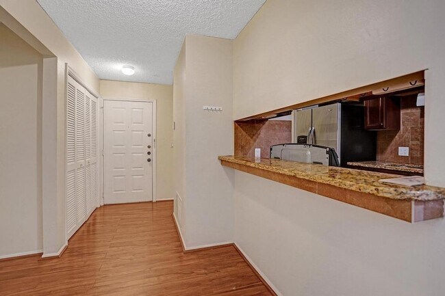 Photo - 2301 N Congress Ave Unidad 27