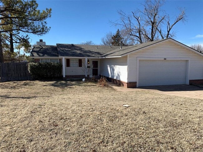Photo - 830 Douglas Dr House