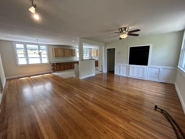 Photo - 297 Fife Dr