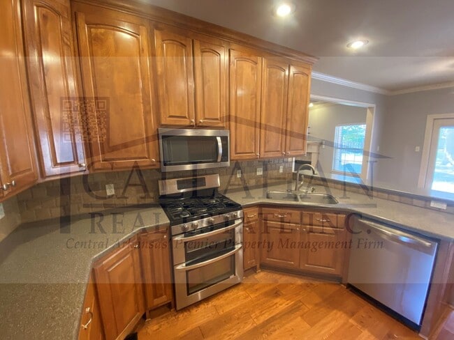 Photo - Sherwood Stone Hill 5 Bedroom Home