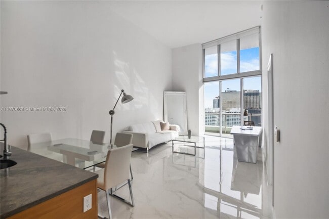 Photo - 495 Brickell Ave Unit 2207