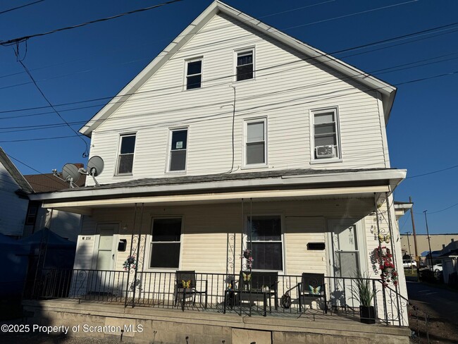 Building Photo - 216 14th Ave Rental