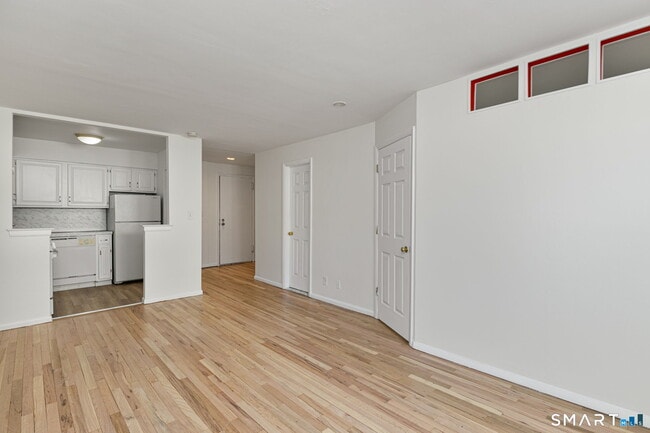 Photo - 125 Prospect St Unit APT 2D