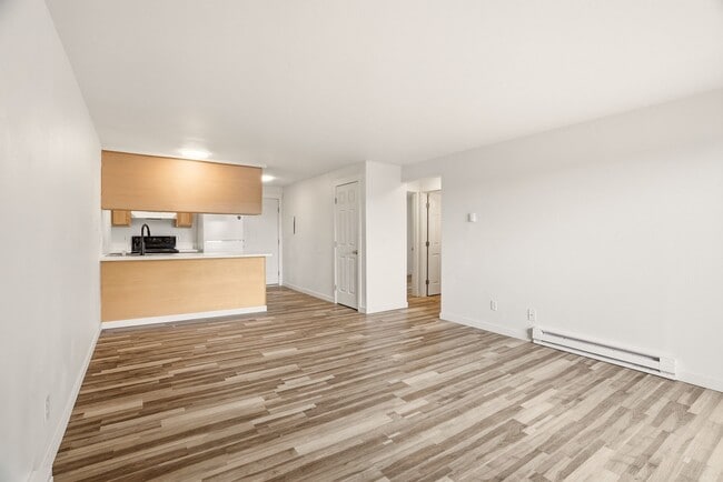 Living Room/Kitchen