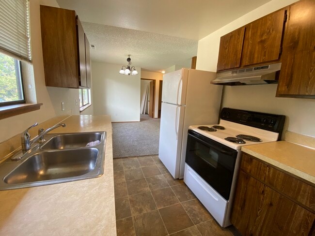 Photo - 512 11th St NE Unit #2