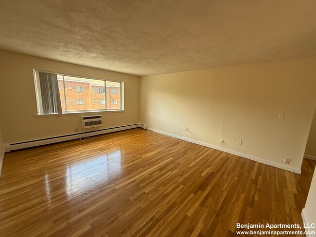 Building Photo - 58 Gardner St Unit 31 Rental