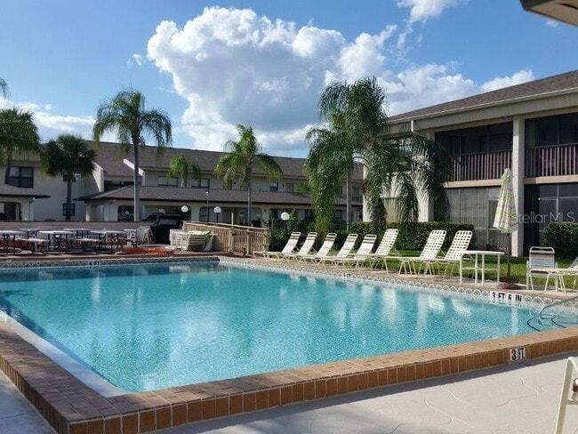 Building Photo - 245 Coldeway Dr Unit B10 Rental