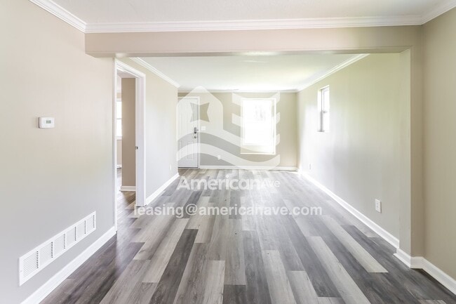 8107 Janis St