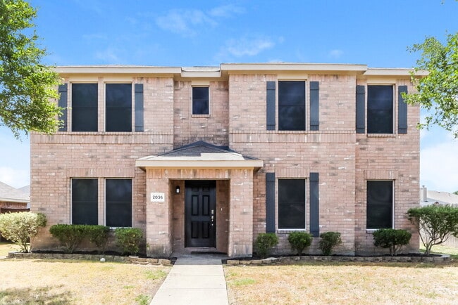 Building Photo - 2036 Silverado Dr