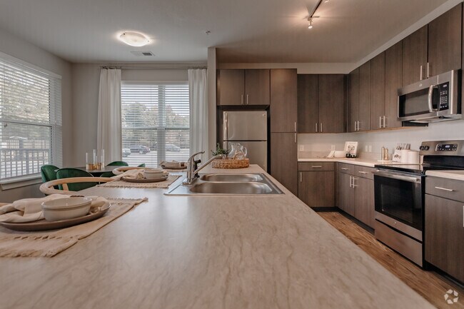 Large Kitchen Island - B2 - Atlantic on the Boulevard