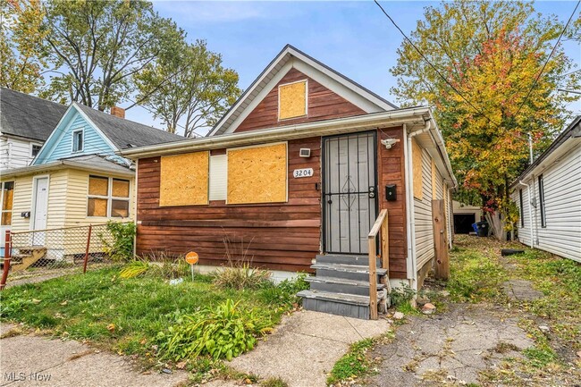 Photo - 3204 W 71st St