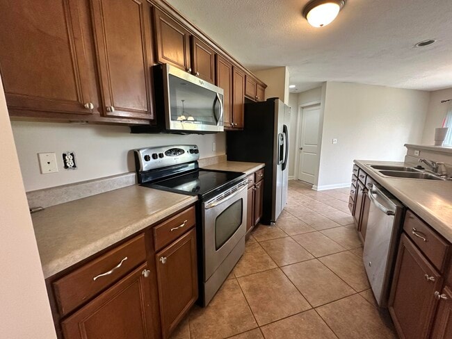 Photo - 5711 Vero Way