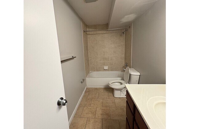 Photo - 525 Lowell Ave Unit 525-03