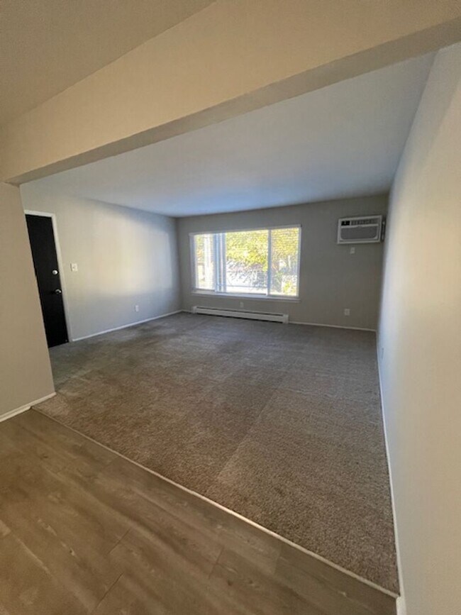 Photo - 333 Marshall Apartments